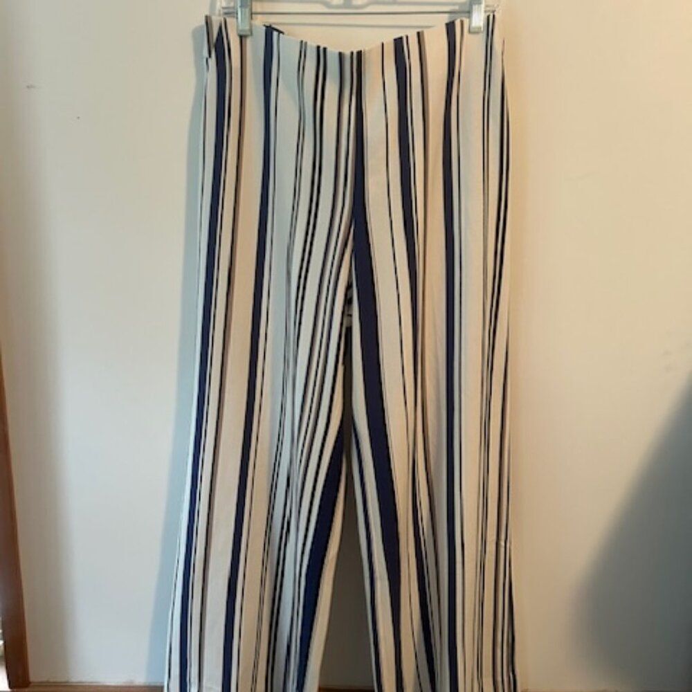 Chico's White/Blue/Tan stripe wide-leg pull-on pants, size 3P/16P